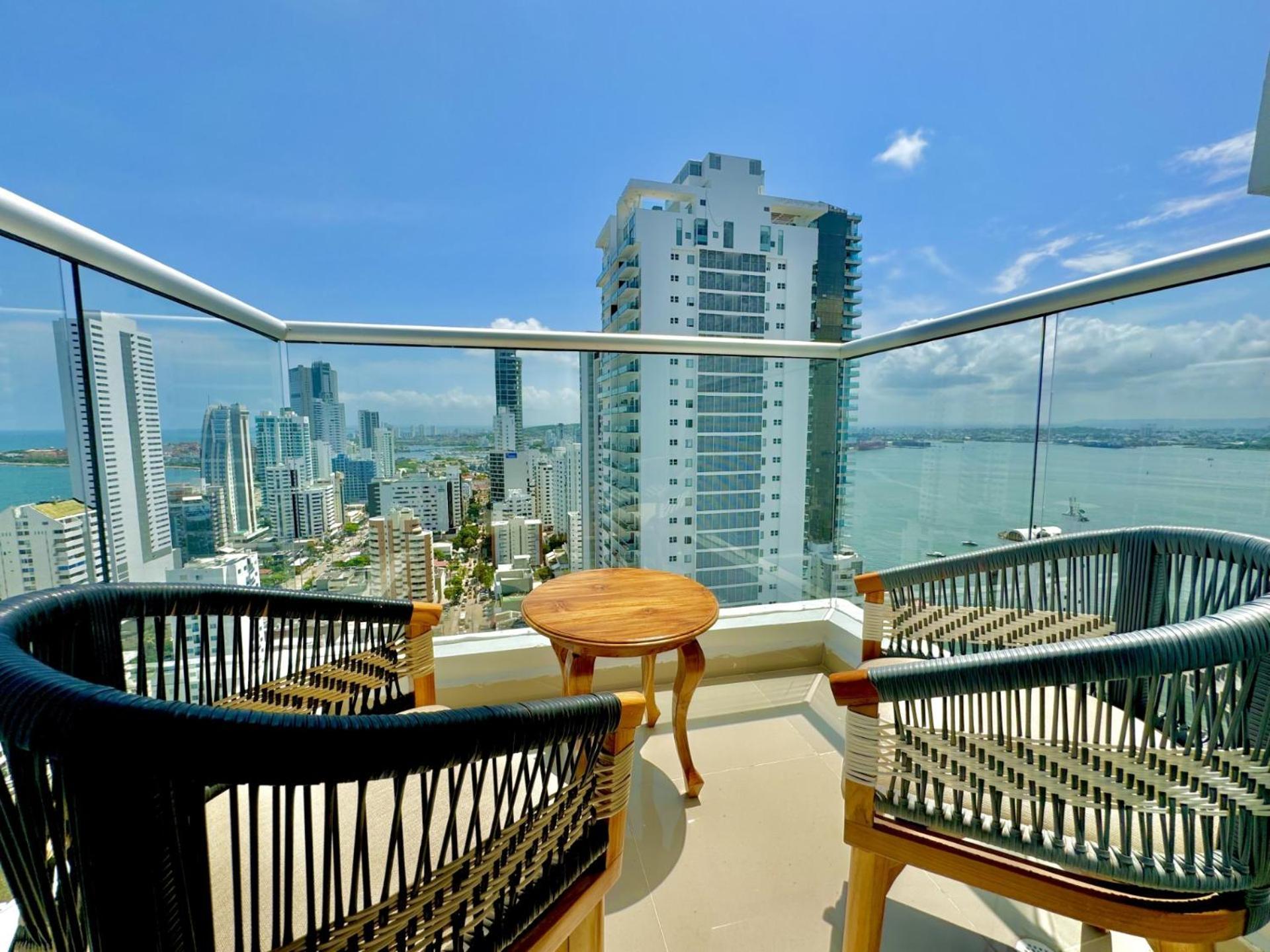 Apto Navy 6 Tripulantes Cartagena